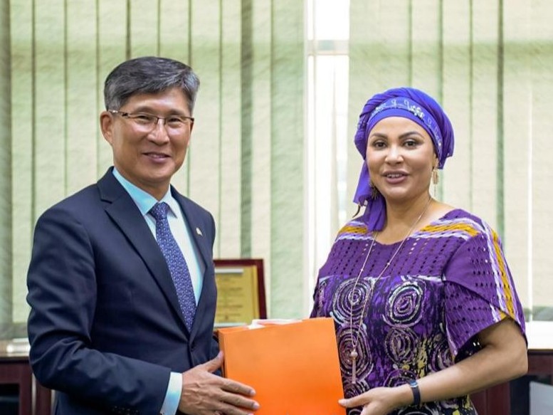 김판규 대사, Doris Anite 재무부 국무장관 면담